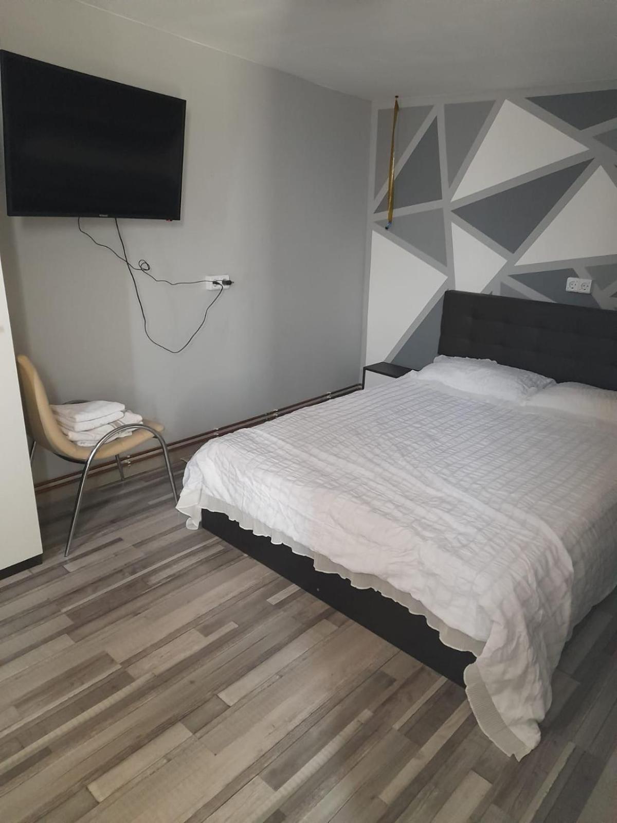 클루지나포카 Garsoniera Sic Zona Terapia Zona Linistita La Casa Cu Parcare 아파트 외부 사진